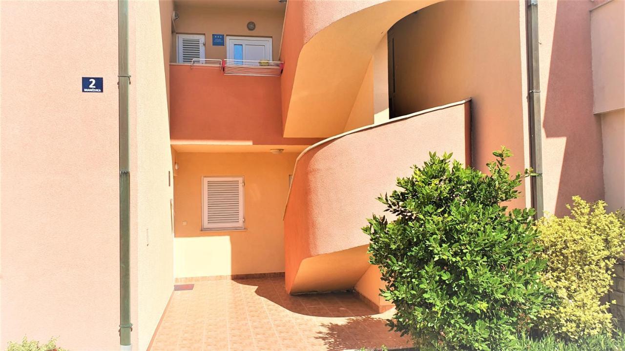 Guest House Jasna Novalja Exterior photo